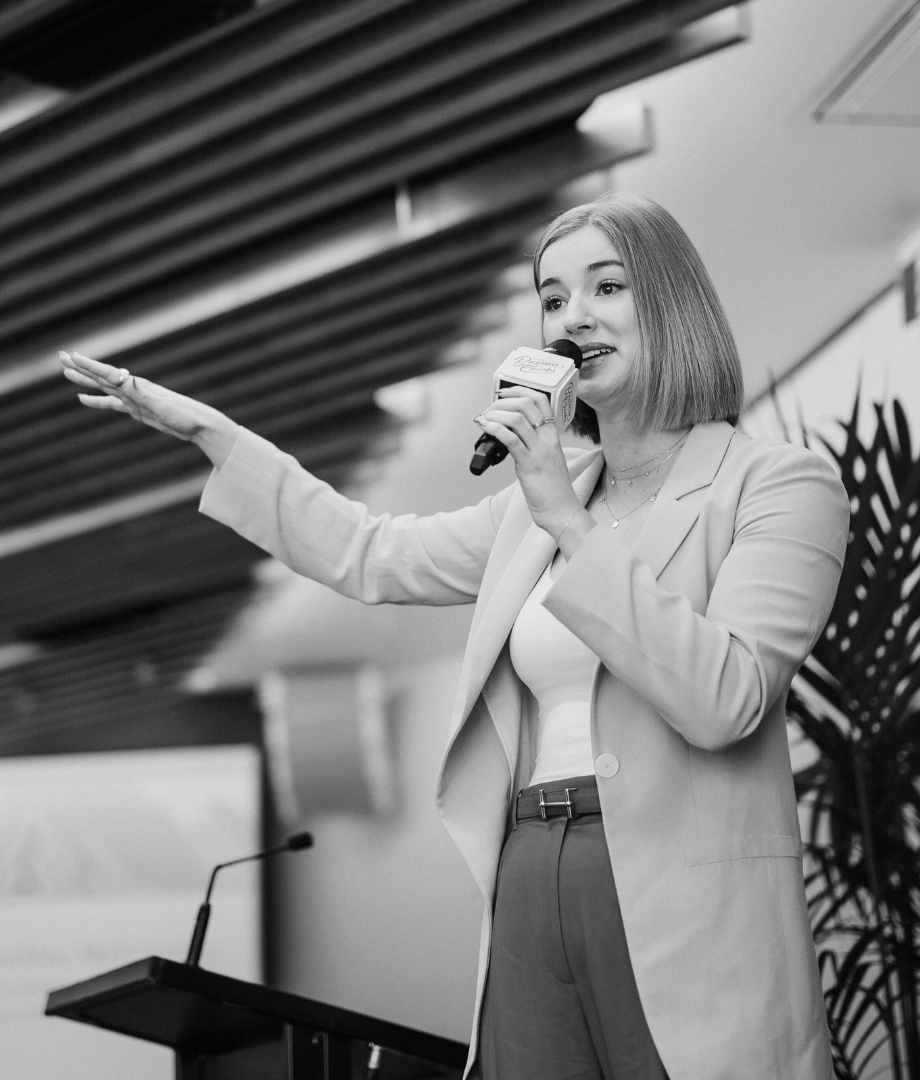 Annelise delivering a presentation